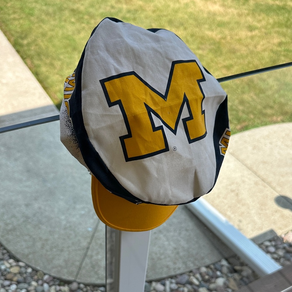 Rare vintage Michigan Wolverines football cap hat snapback Clark sportswear 90s